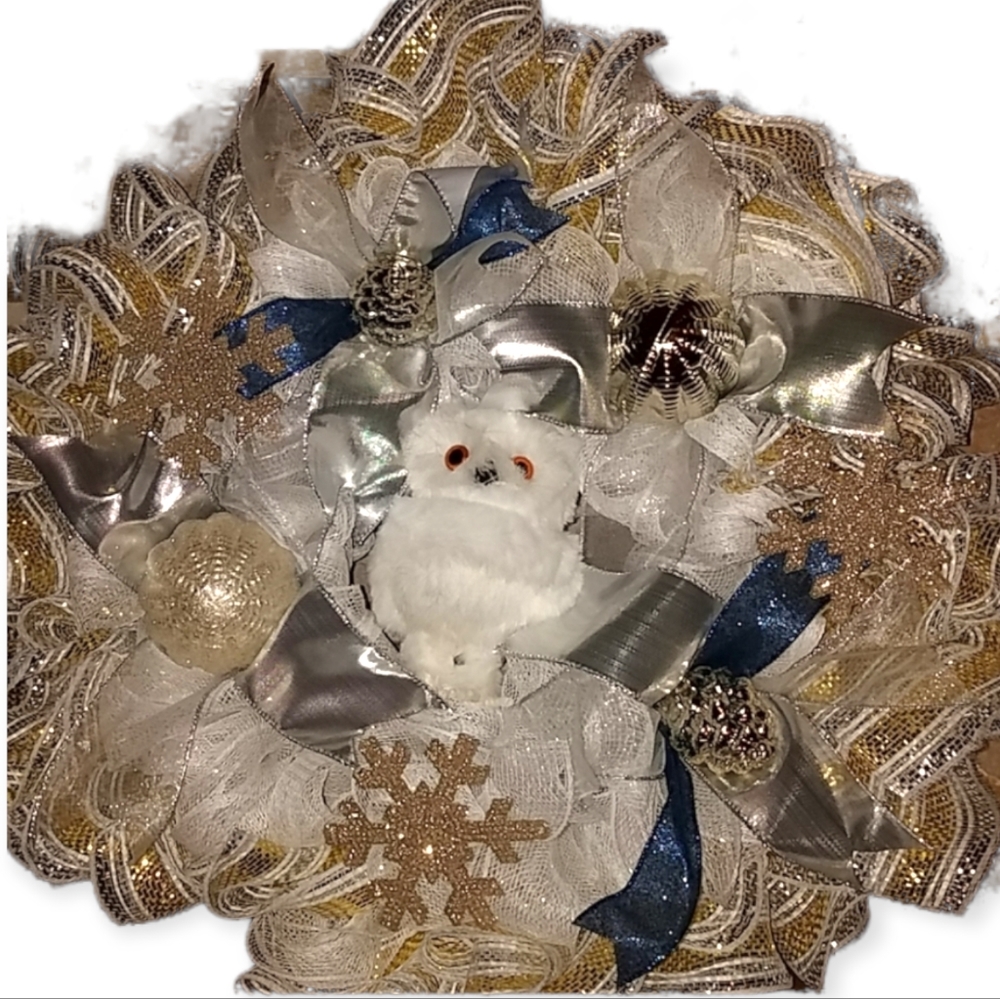 WINTER WONDERLAND SNOWY OWL CHRISTMAS WREATH
